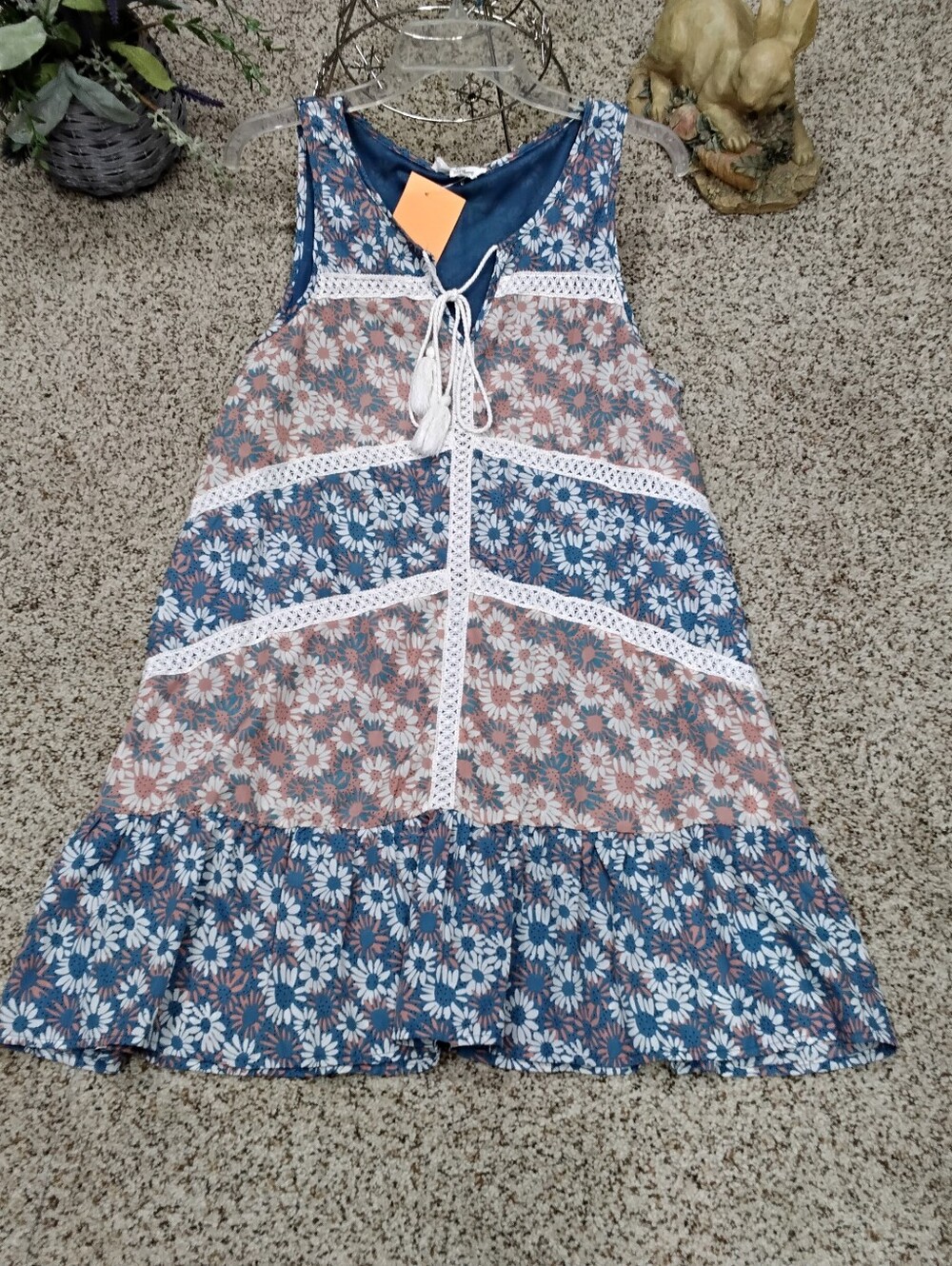 4072 Size Medium Entro Floral Tiered Sleeveless Dress with Tassel Tie